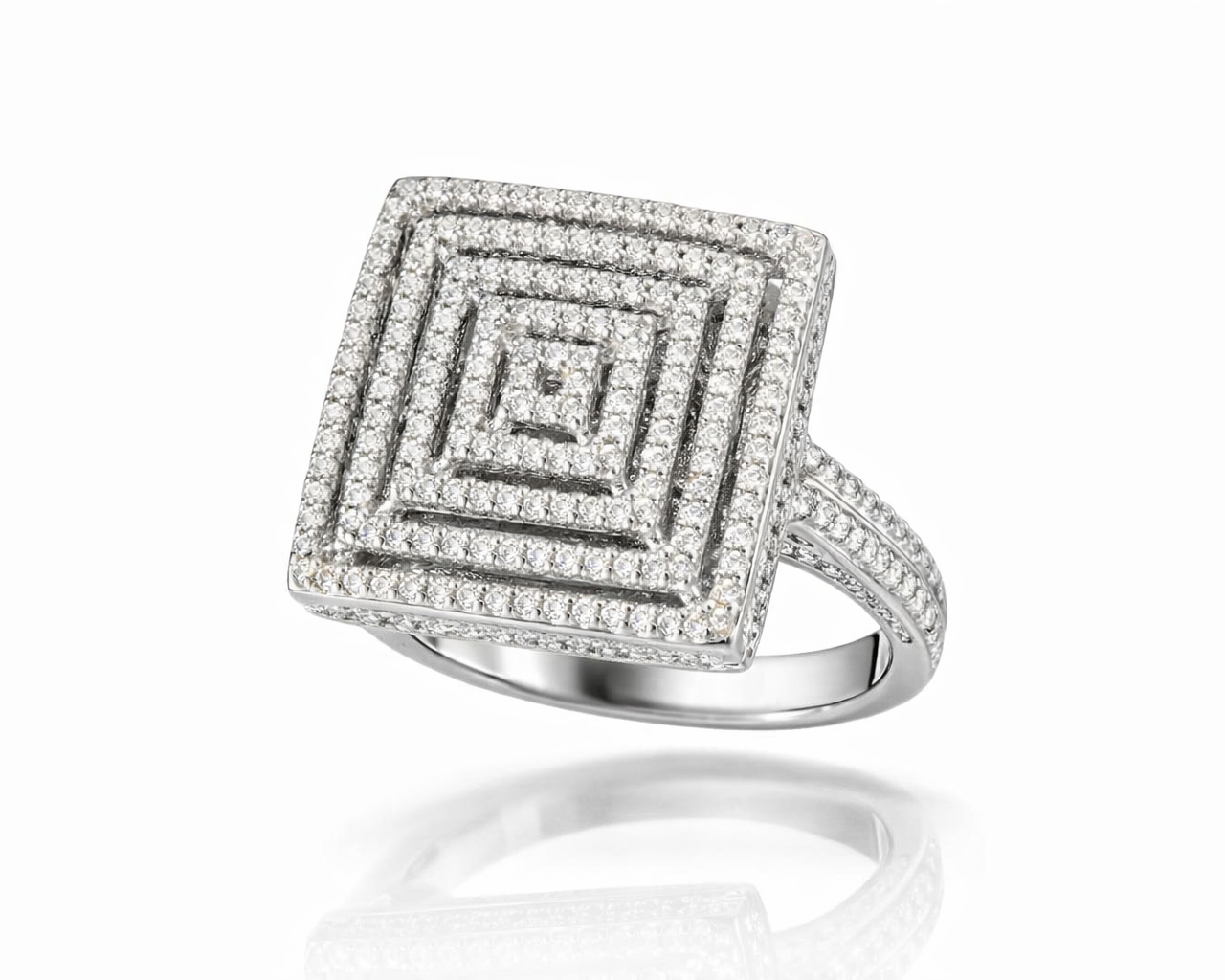 טבעת ריבוע יהלומים