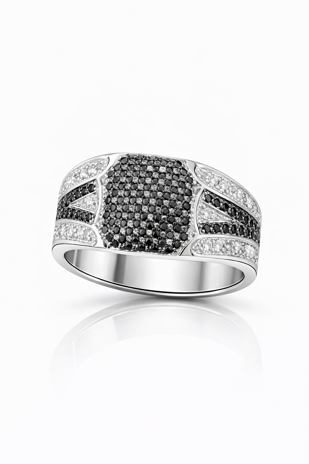 טבעת שריון בשיבוץ אבנים טבעת שריון בשיבוץ אבנים