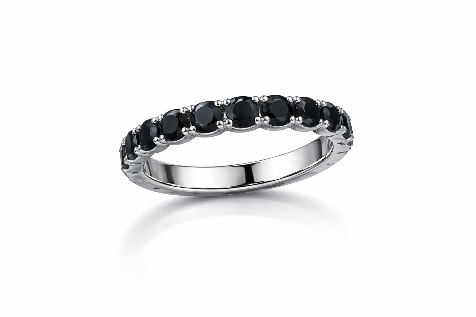 טבעת שורה יהלומים שחורים טבעת שורה יהלומים שחורים